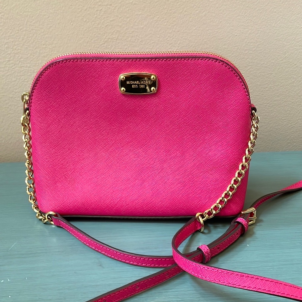 💖 EUC Hot Pink Michael Kors Crossbody Bag gold hardware Barbie Core